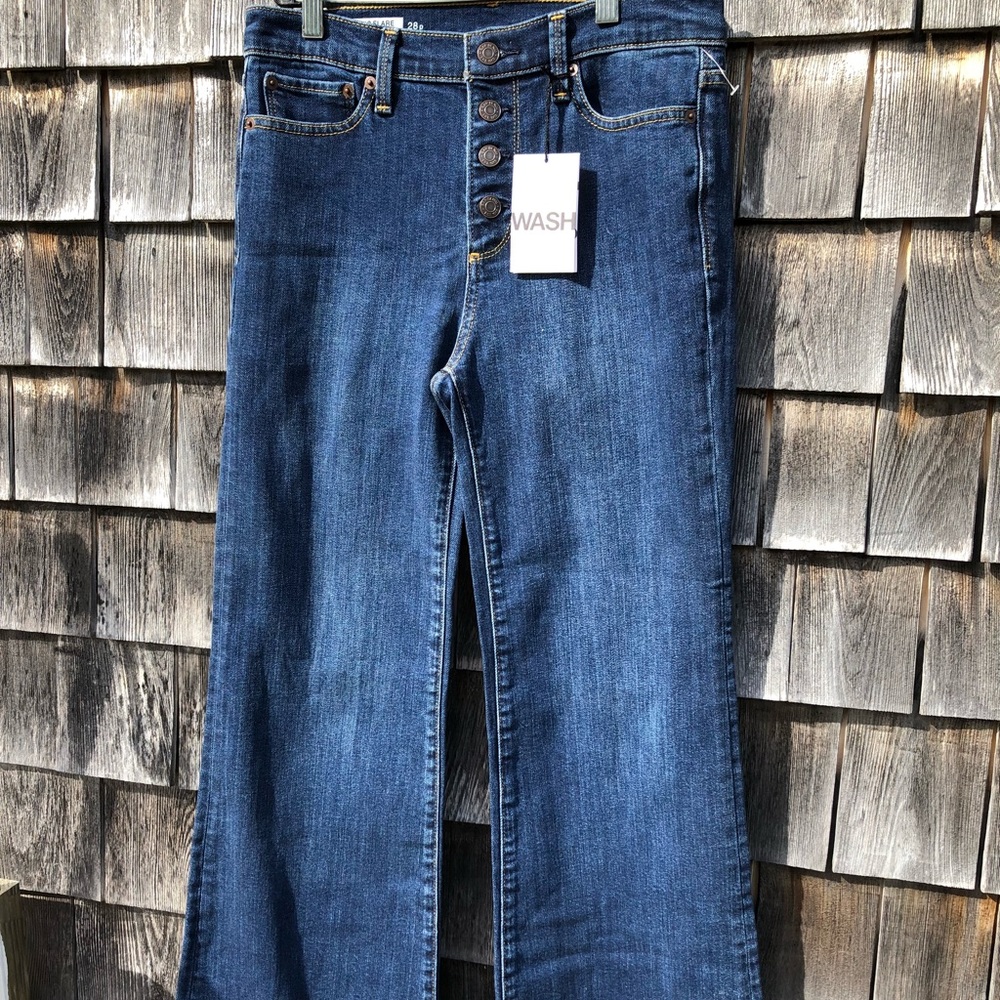 NWT Gap High Rise Flare 1969 Sz 28P